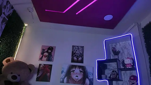 Snapshot of _liathompsom09 chatting on February 2, 11:03 pm liathompsom09 online show from February 2, 11:03 pm