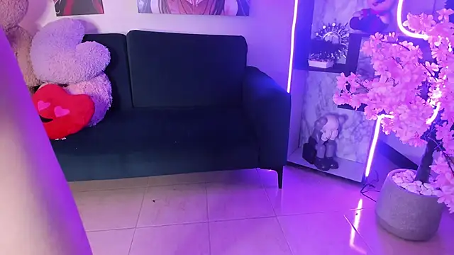 Snapshot of _liathompsom09 chatting on February 6, 10:57 pm liathompsom09 online show from February 6, 10:57 pm