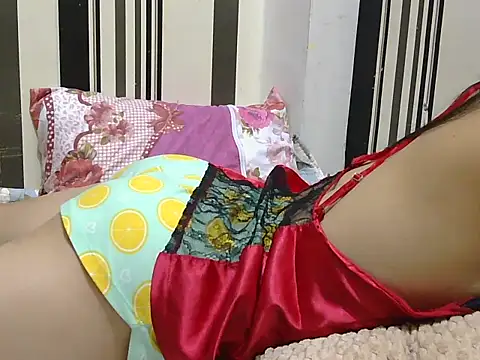 angel pussie online show from December 14, 9:08 pm