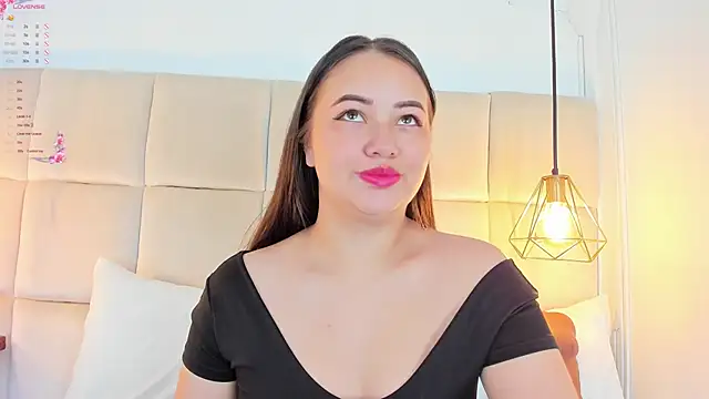 Snapshot of AnaisClark chatting on December 19, 11:29 am AnaisClark online show from December 19, 11:29 am