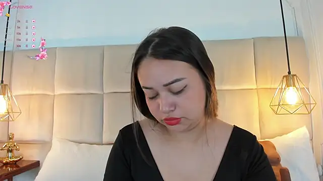 Snapshot of AnaisClark chatting on January 22, 11:23 am AnaisClark online show from January 22, 11:23 am
