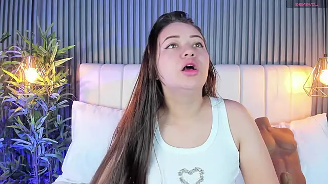 AnaisClark online show from November 18, 11:25 am