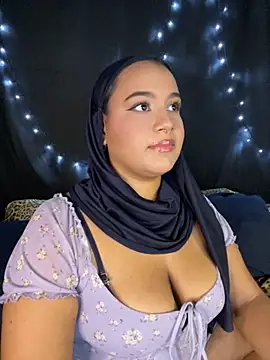 Maryam yamal online show from November 7, 8:42 pm