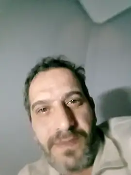 Snapshot of maxbigol chatting on December 4, 5:38 am maxbigol online show from December 4, 5:38 am