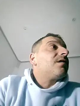 Snapshot of maxbigol chatting on December 7, 9:22 pm maxbigol online show from December 7, 9:22 pm