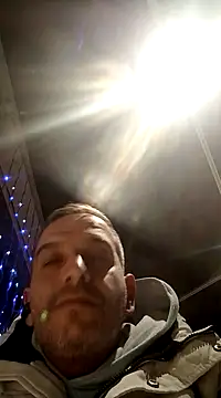 Snapshot of maxbigol chatting on December 8, 8:47 pm maxbigol online show from December 8, 8:47 pm