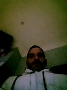 Snapshot of maxbigol chatting on December 13, 11:39 pm maxbigol online show from December 13, 11:39 pm