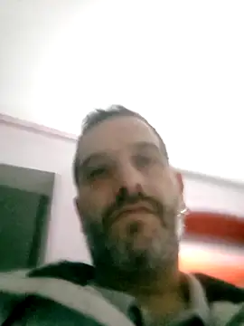 Snapshot of maxbigol chatting on December 22, 8:58 pm maxbigol online show from December 22, 8:58 pm