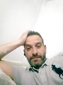 Snapshot of maxbigol chatting on December 23, 7:41 pm maxbigol online show from December 23, 7:41 pm