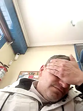 Snapshot of maxbigol chatting on January 28, 11:17 am maxbigol online show from January 28, 11:17 am