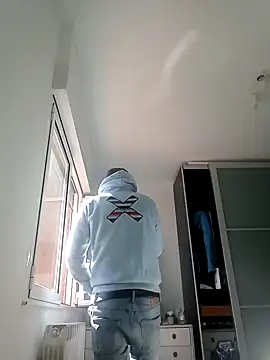 Snapshot of maxbigol chatting on February 3, 11:31 am maxbigol online show from February 3, 11:31 am