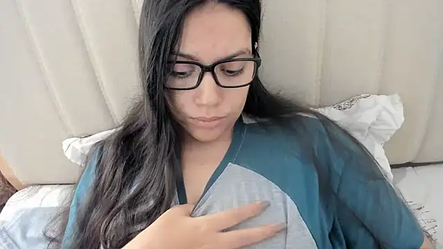 roniewester online show from September 20, 12:39 pm