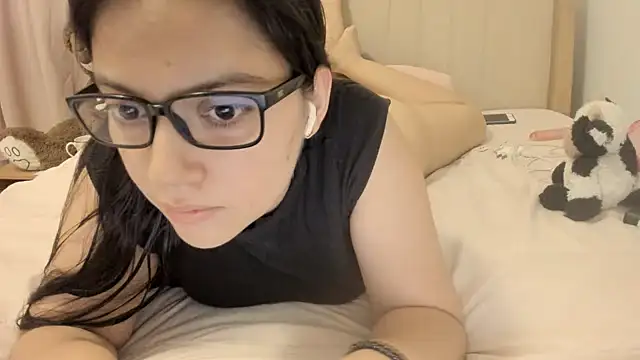 roniewester online show from October 7, 10:51 pm