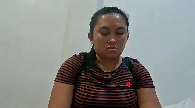 Snapshot of LalaiAsian chatting on December 1, 5:57 pm LalaiAsian online show from December 1, 5:57 pm