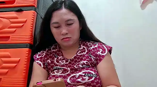 Snapshot of LalaiAsian chatting on March 3, 4:24 pm LalaiAsian online show from March 3, 4:24 pm