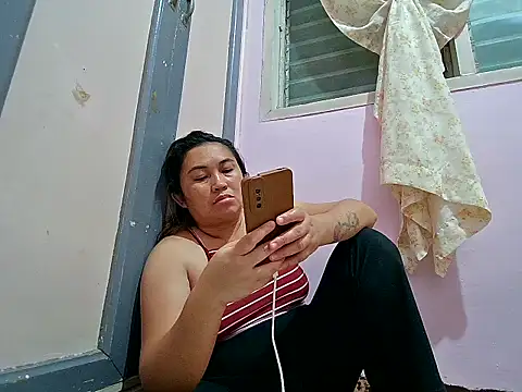Snapshot of LalaiAsian chatting on September 9, 7:35 pm LalaiAsian online show from September 9, 7:35 pm