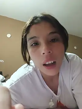 mariamac420 online show from July 9, 9:30 pm