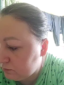 Rini333 online show from April 2, 11:30 am