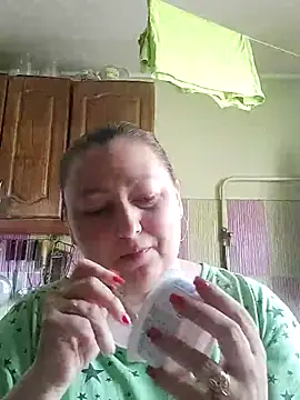 Snapshot of Rini333 chatting on July 13, 11:02 am Rini333 online show from July 13, 11:02 am