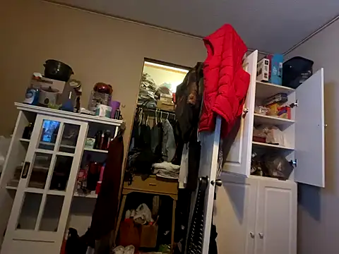 jck1m0t online show from December 3, 12:40 am