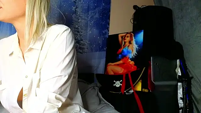 KittyMia online show from February 4, 8:36 pm