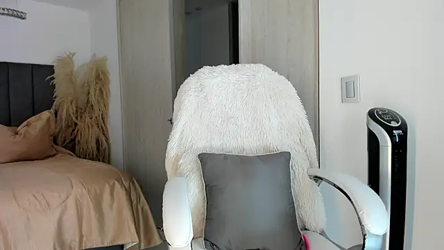 NatalieClark online show from February 21, 1:11 pm