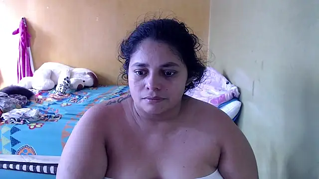 Snapshot of yulieth_bbw chatting on April 17, 6:44 pm yulieth bbw online show from April 17, 6:44 pm