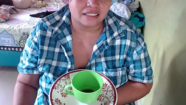 Snapshot of yulieth_bbw chatting on May 6, 11:26 am yulieth bbw online show from May 6, 11:26 am