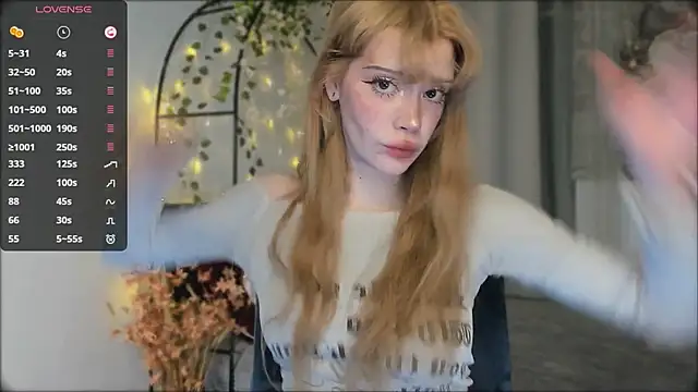 boobsybootie online show from April 7, 8:31 pm