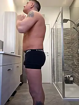 Snapshot of kekko-1982 chatting on January 13, 1:49 pm kekko-1982 online show from January 13, 1:49 pm