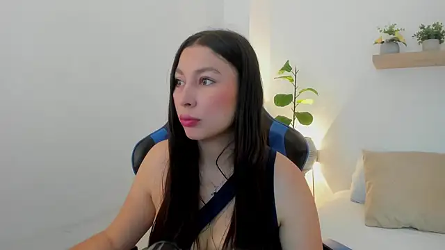 bella 99  online show from July 14, 11:49 am