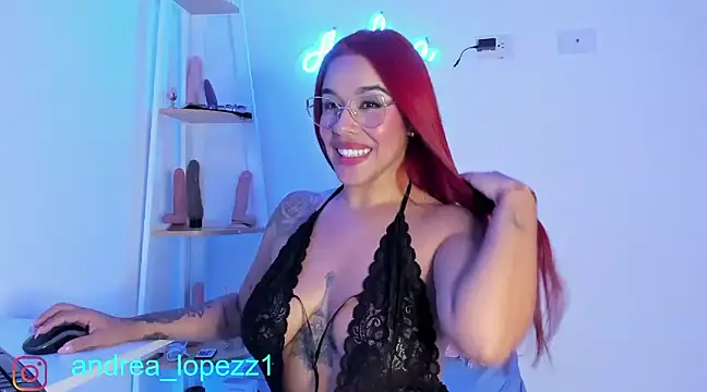 andrea lopezz  online show from December 12, 11:03 pm