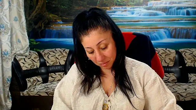 MoistMady online show from April 12, 5:18 pm