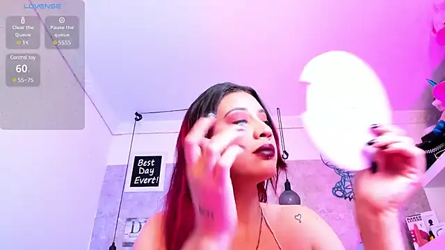 Snapshot of Rebeca_xs chatting on January 23, 7:22 am Rebeca xs online show from January 23, 7:22 am