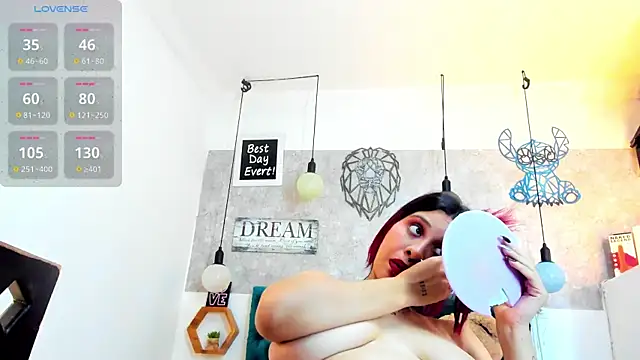 Snapshot of Rebeca_xs chatting on March 18, 10:57 am Rebeca xs online show from March 18, 10:57 am