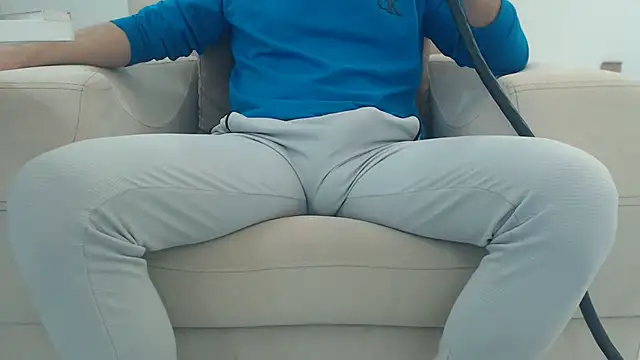 masterxmonster online show from February 10, 1:04 pm