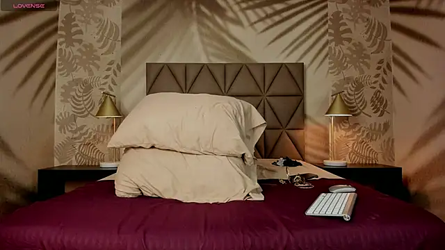 Scarleett 22 online show from March 19, 8:02 pm