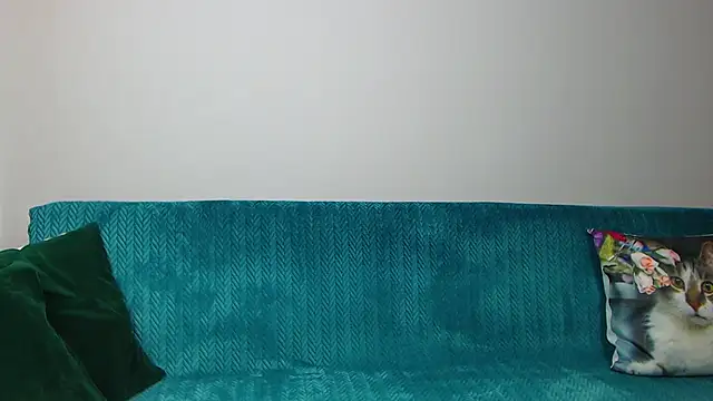 SaraDaisy online show from March 19, 6:01 pm