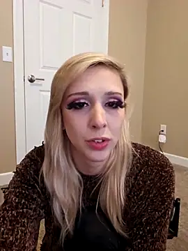 AmethystFoxx online show from February 1, 9:57 pm