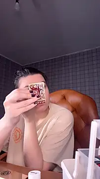 NinaVI online show from January 18, 8:45 pm