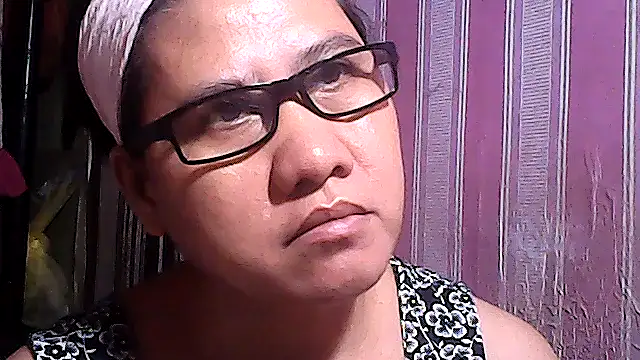 sweetsosie18 online show from September 12, 7:58 pm