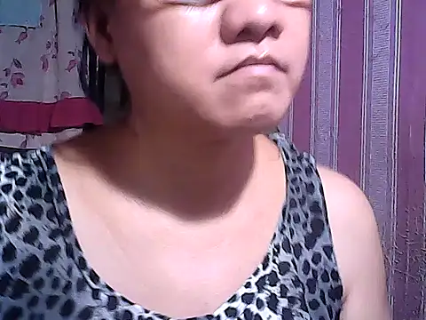 sweetsosie18 online show from October 27, 5:33 am