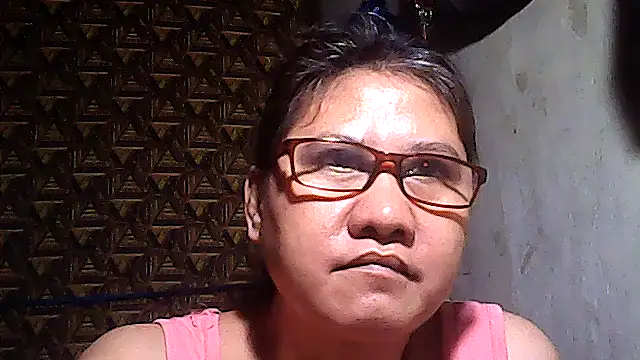 sweetsosie18 online show from March 22, 8:40 am