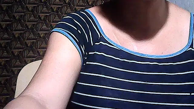 sweetsosie18 online show from March 26, 4:07 am