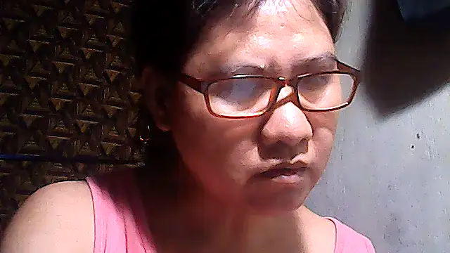 Snapshot of sweetsosie18 chatting on April 29, 3:16 pm sweetsosie18 online show from April 29, 3:16 pm
