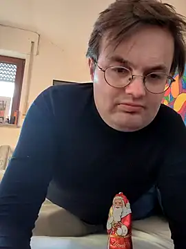 Snapshot of makau1 chatting on December 25, 12:37 pm makau1 online show from December 25, 12:37 pm