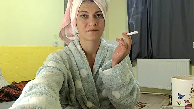 Snapshot of MercyLove chatting on October 4, 3:54 pm MercyLove online show from October 4, 3:54 pm