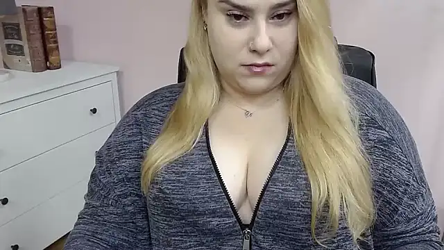 Snapshot of XgloryHAILEY chatting on January 28, 10:01 pm XgloryHAILEY online show from January 28, 10:01 pm