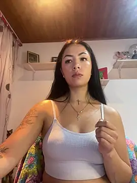 Snapshot of MadisonCambel chatting on February 23, 1:24 am MadisonCambel online show from February 23, 1:24 am