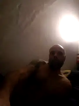 Snapshot of Ladyshaker82 chatting on February 26, 9:16 pm Ladyshaker82 online show from February 26, 9:16 pm